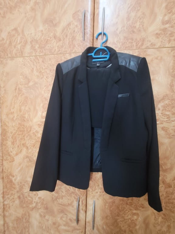 Mango — Mango  blazer (Size M, Good)