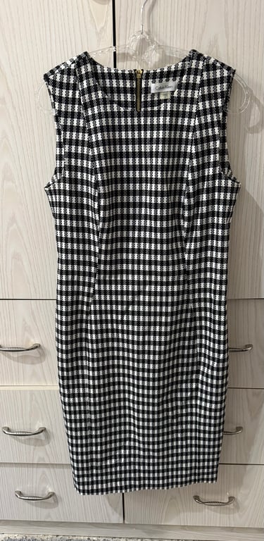 Calvin Klein — Calvin Klein Gingham Dress (Size M, Like new)