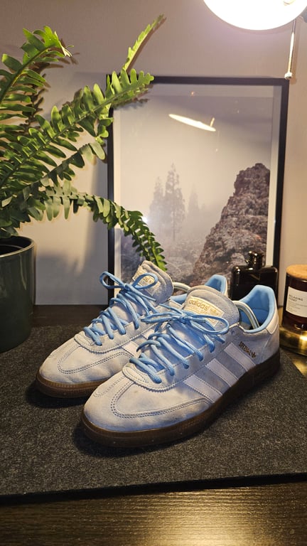 Adidas — Adidas Spezial Blue Gum Sole (Size EU 43, Like new)