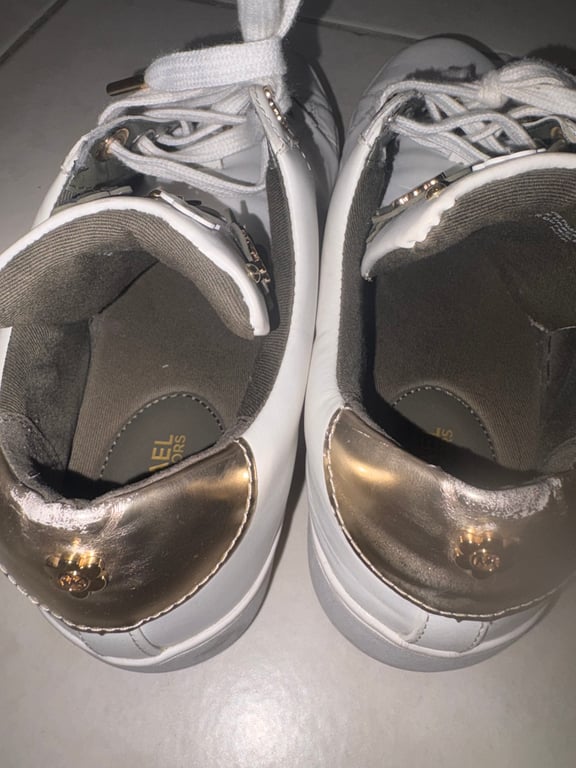 Michael Kors — Michael Kors White & Gold Sneakers women 39 (Size EU 39, Good)