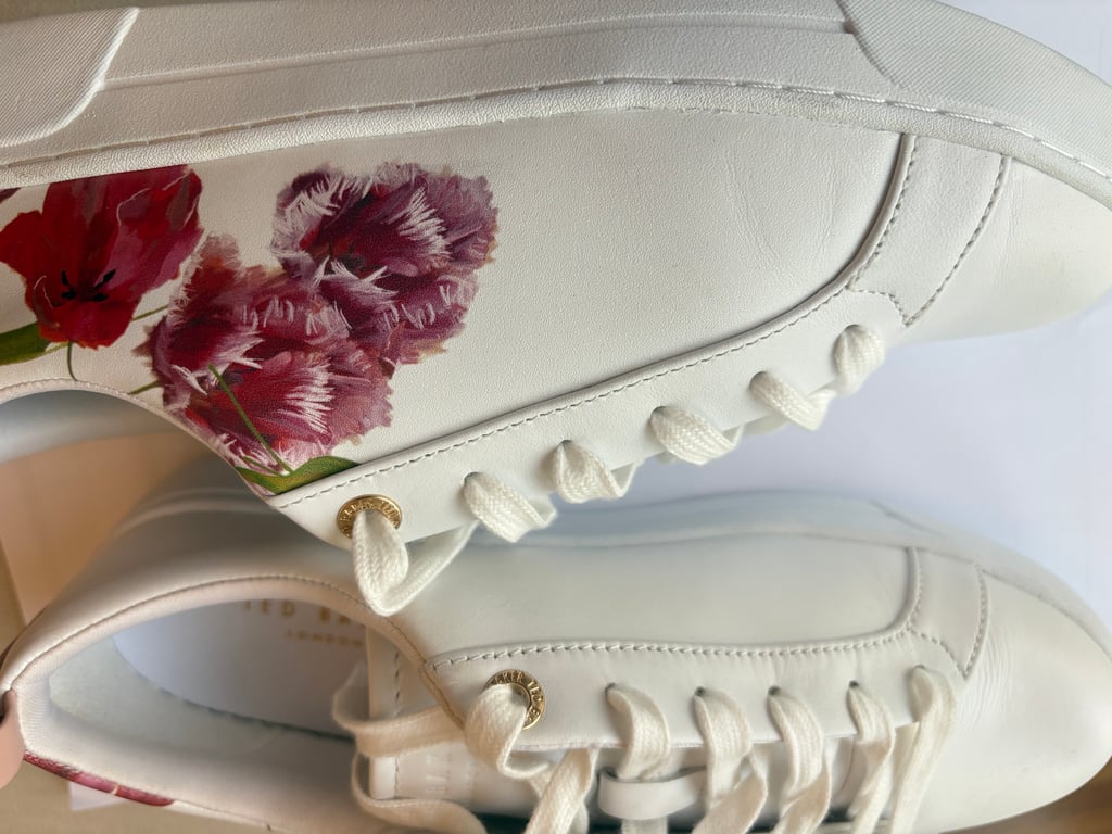 Ted Baker — Ted Baker Women's Floral Printed White Sneakers EU 39 (Size EU 39, New with tags)