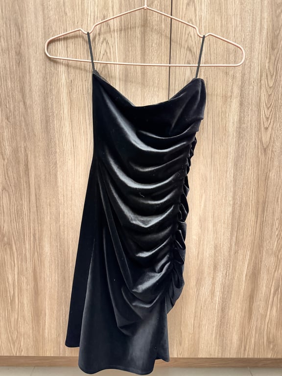 Bershka — BERSHKA - Black subtle Velvet Mini Dress (Size XS, Like new)