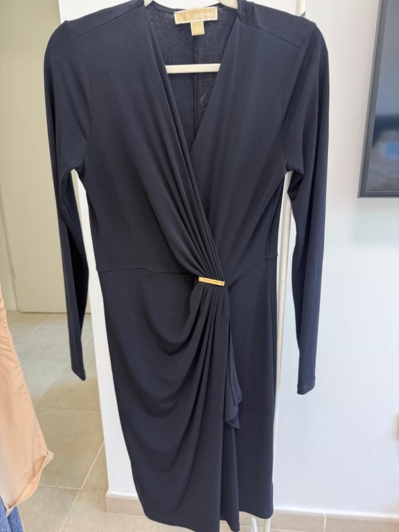 Michael Kors — Michael Kors navy Ruched Midi Dress with Gold Detail (Size S, Good)