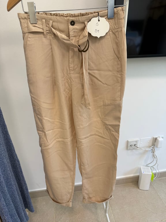 Unknown — Beige Cargo Pants with Tie Waist Tie - New with Tags - US S (Size US S, New with tags)
