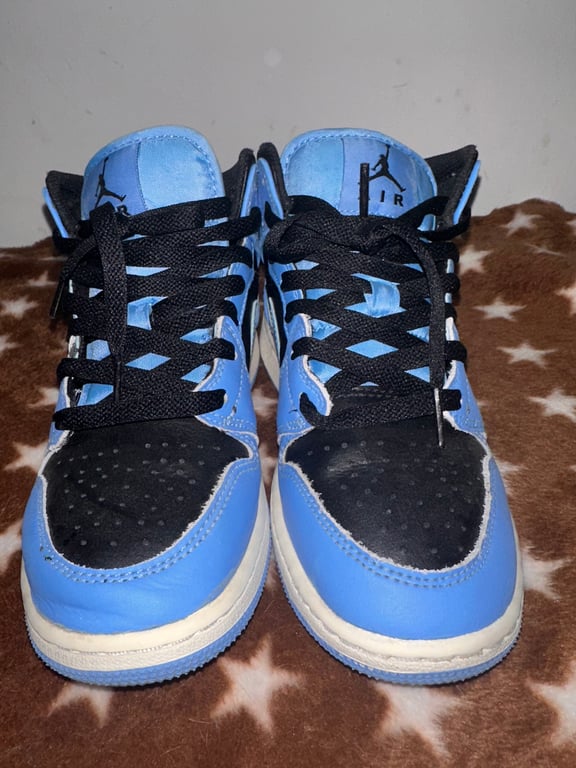 Jordan — Jordan Air Jordan 1 Mid UNC (GS) (Size EU 36, Good)