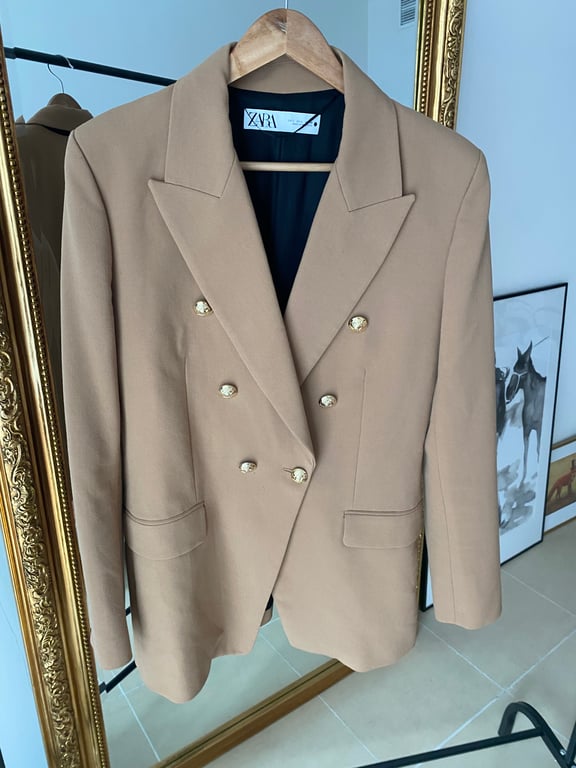 Zara — Zara Double-Breasted Blazer (Size L, Good)