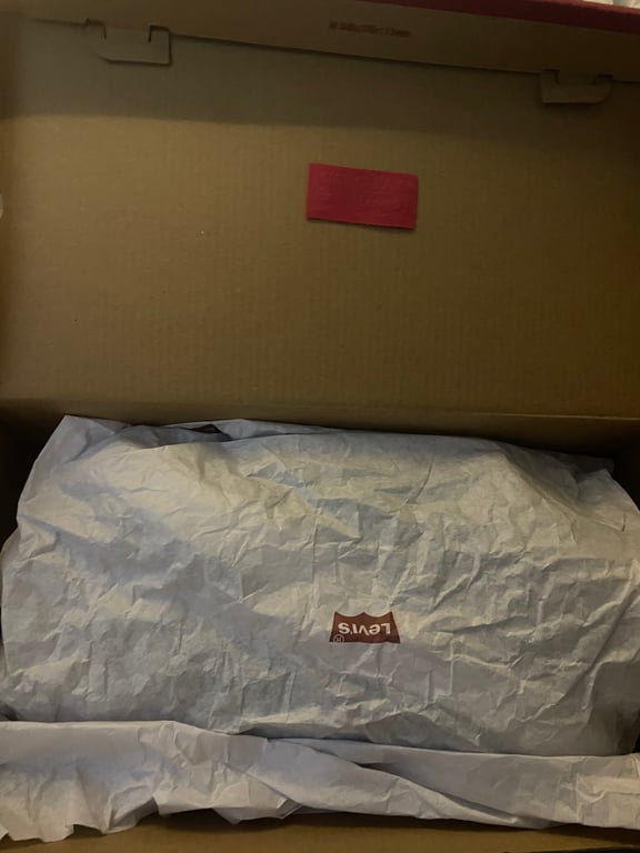 Levi's — Levi's black shoes size 43 (Size 43, Like new)