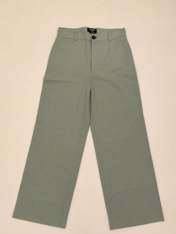 Pull & Bear — Pull & Bear Sage Green Wide Legged Trousers (Size 36, Like new)