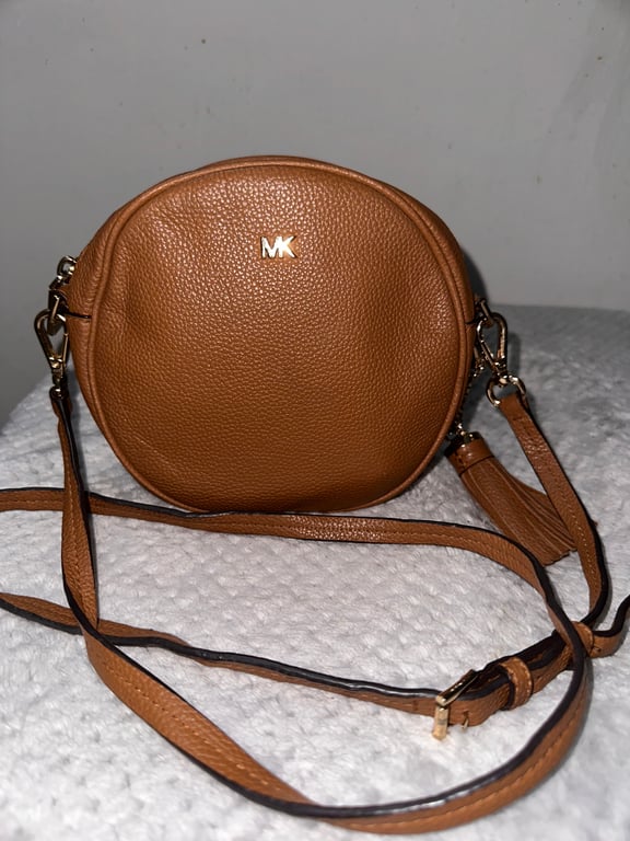 Michael Kors — Michael Kors Brown Circular Crossbody Bag (Size One Size, Good)