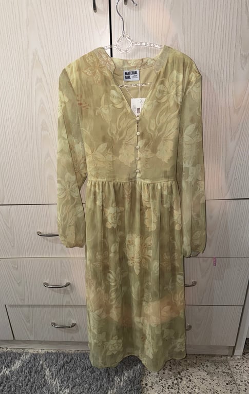 Unbranded — Material Girl Floral Midi Dress with Tags (Size L, New with tags)