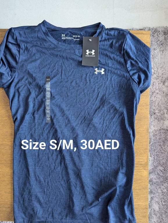 Under Armour — Under Armour training tshirt (Size S/M, New with tags)