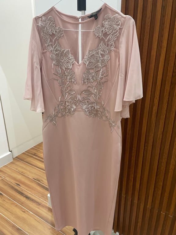 Lipsey — LIPSY LONDON (Size M, Like new)