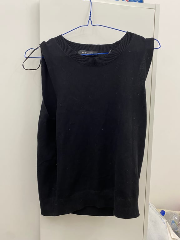4th Studio — 4th Studio Sweater Vest Black (Size L, Good)