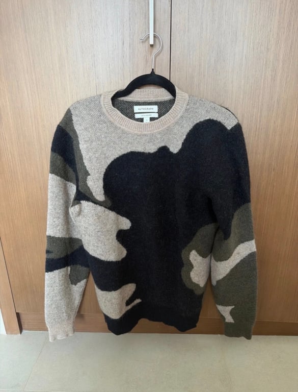 Marks & Spencer — Marks & Spencer Sweater (Size M, Like new)