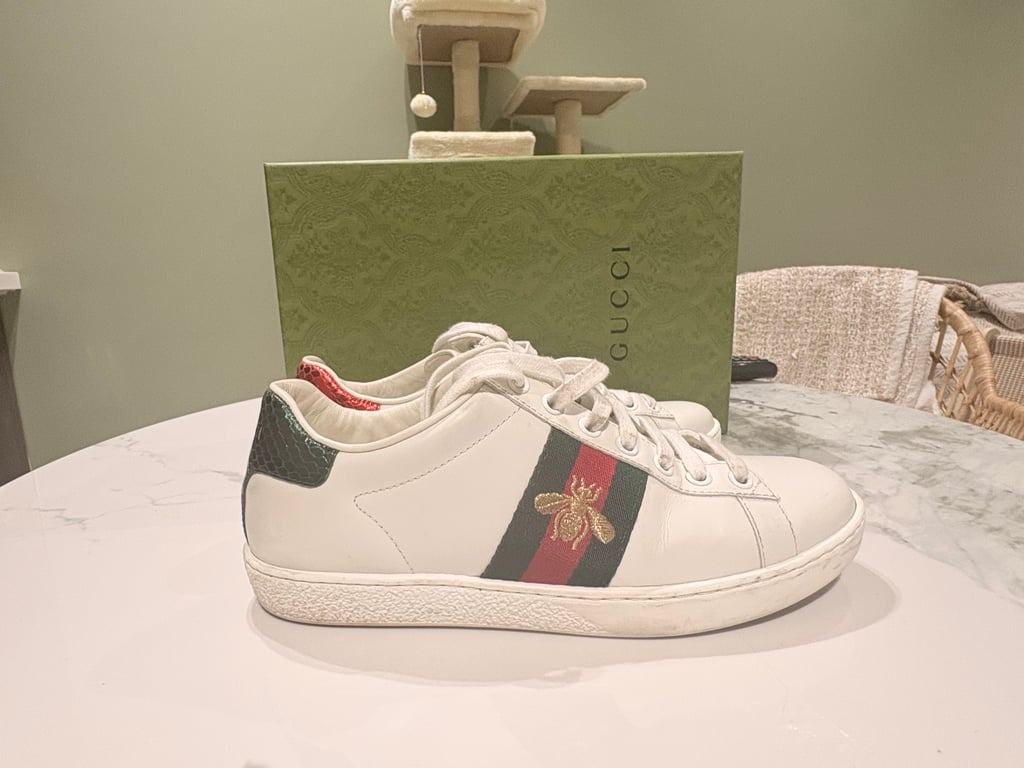 Gucci — Gucci sneakers barely worn (Size EU 36, Good)