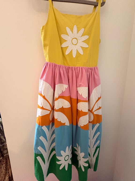 Mini Boden — Mini Boden Floral Appliqué Dress (Size 7Y, Good)