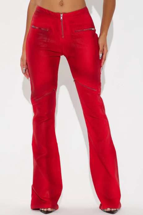 Fashion Nova — Fashion Nova Red Denim Jeans (Size XS, Like new)