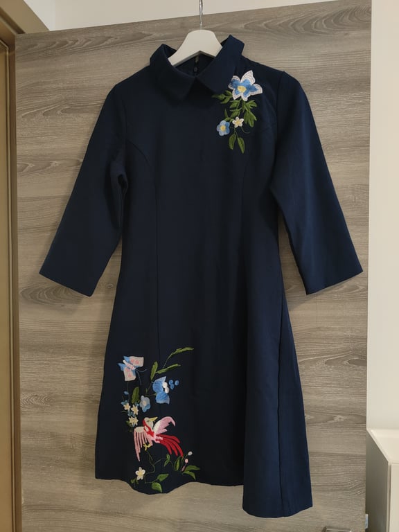 Amazon — Amazon D&R Dress (Size M, Like new)