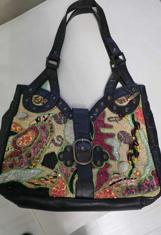 Mary Frances — Mary Frances Handmade Embroidered Leather Luxury Handbag (Size One Size, Good)