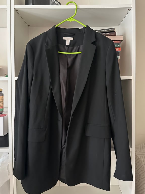 H&M — H&M Women’s Black Blazer Jacket - Like New (Size M, Like new)