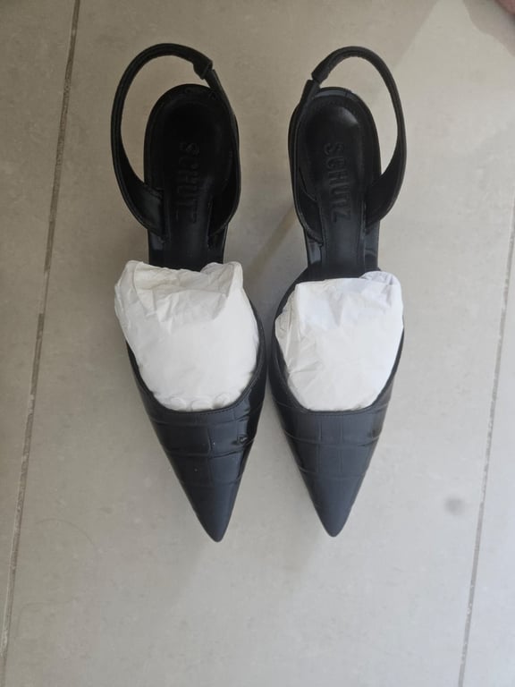 Schutz — Schutz Black Croc-Embossed Slingback Heels (Size EU 36, Like new)