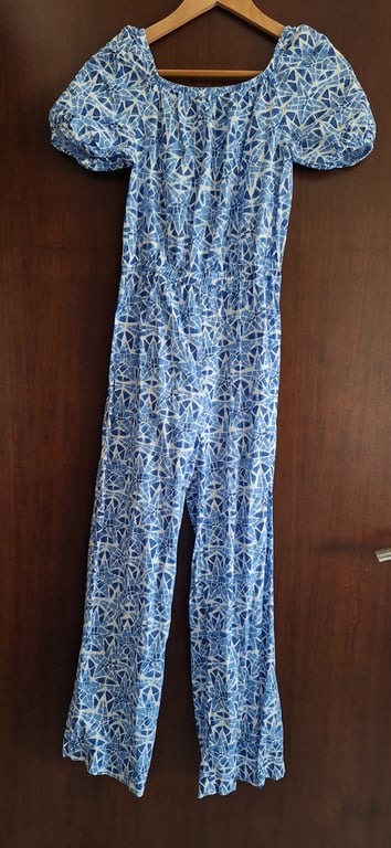 LC Waikiki — LC Waikiki Blue and White Patterned Jumpsuit (Size 12Y, Like new)