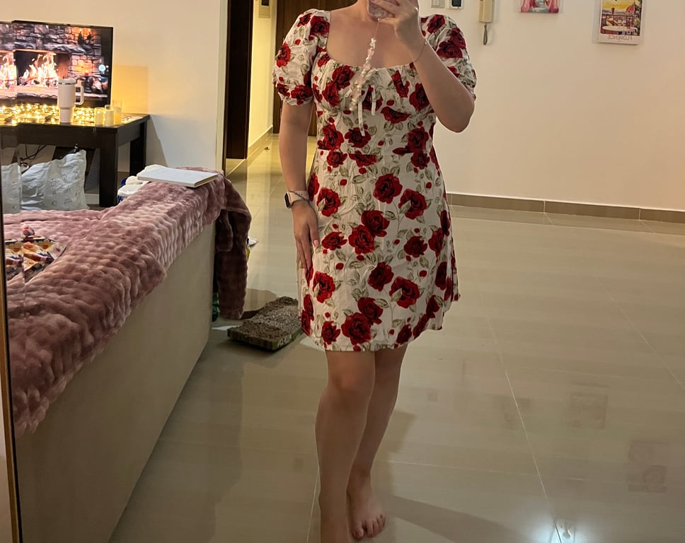 Missguided — Missguided Red and White Floral Mini Dress (Size S, Good)