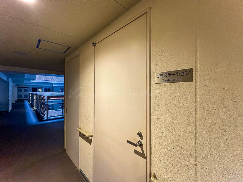 ロイヤルパークスタワー南千住　ゴミ置き場