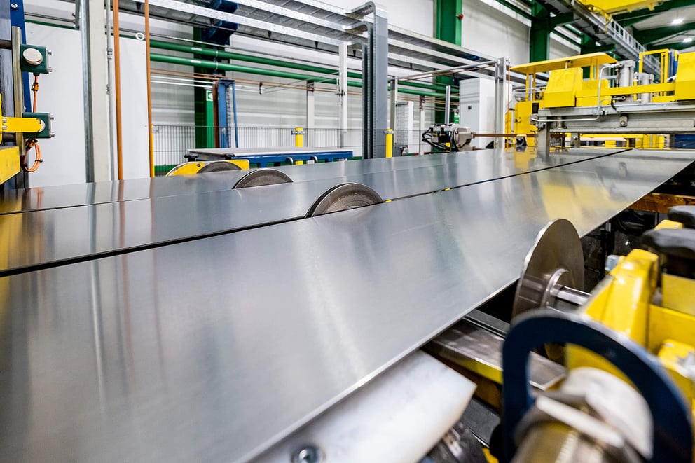 Präzisionsbandlauf im Mehrstreifenbetrieb