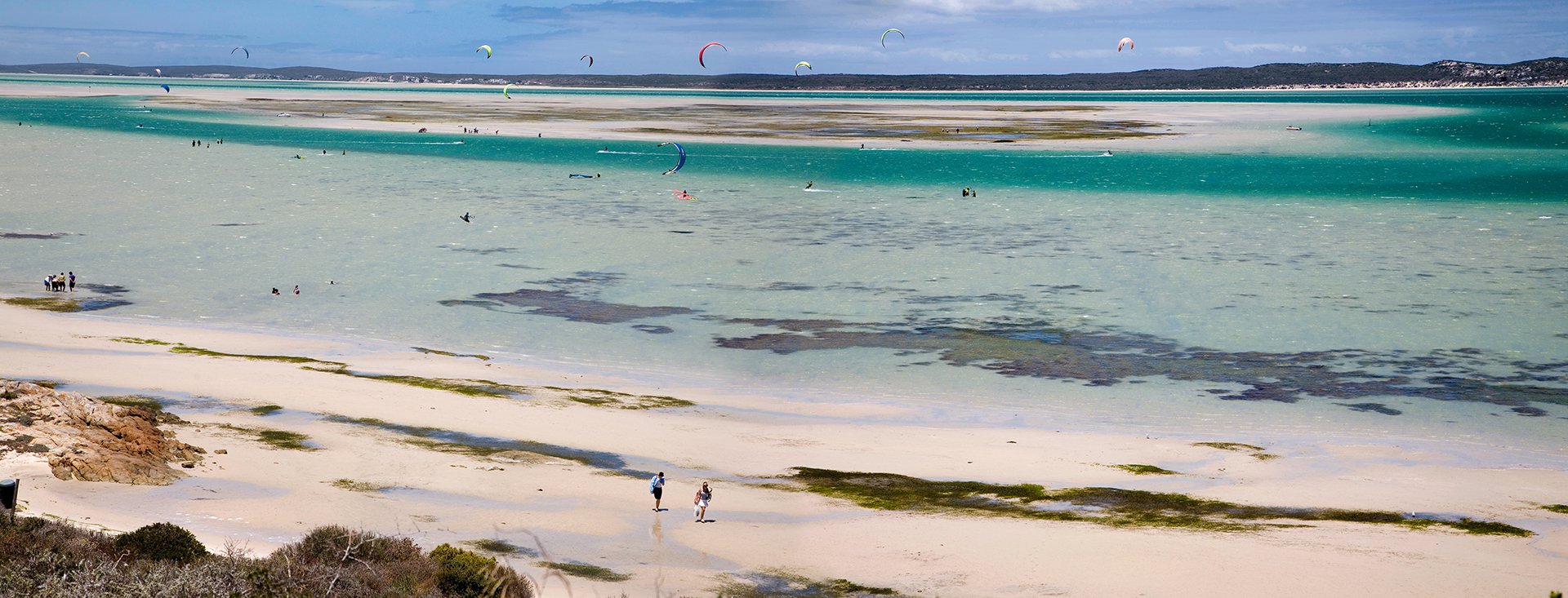 Shark Bay at low tide with few riders