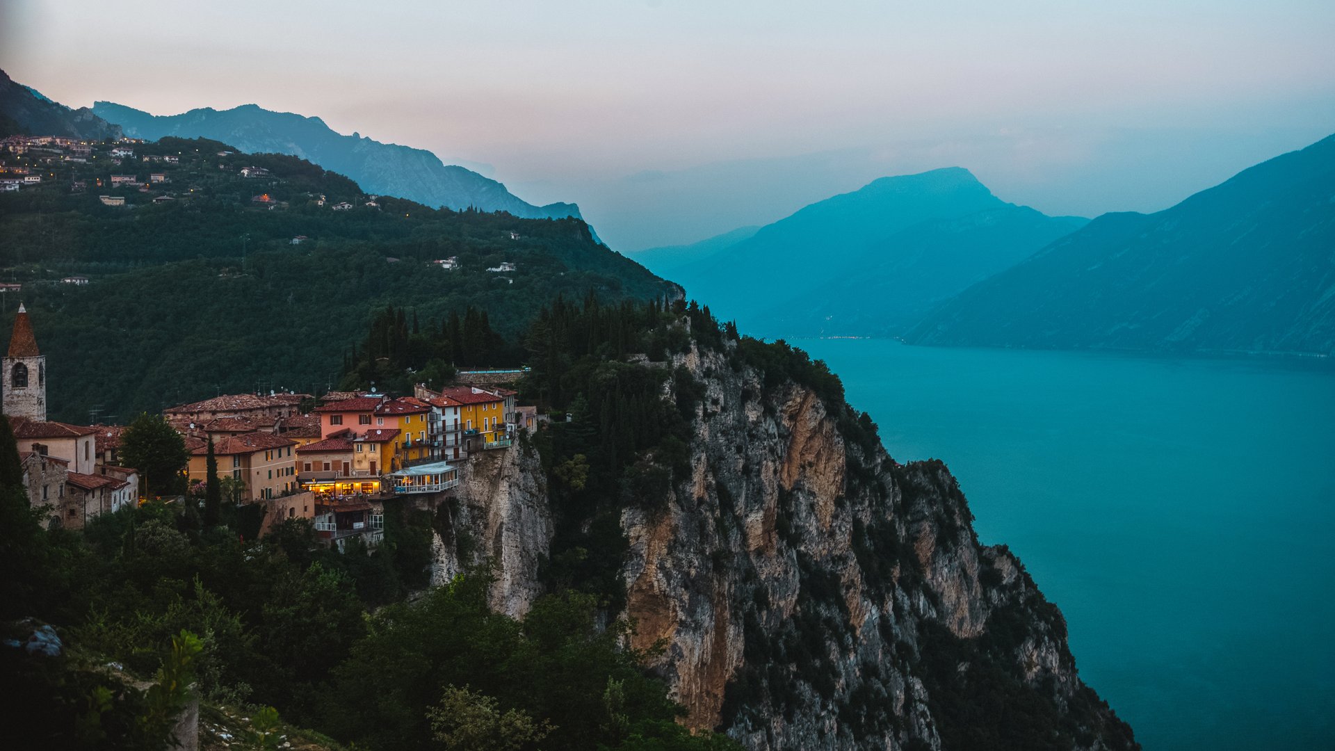 Lake Garda Navene