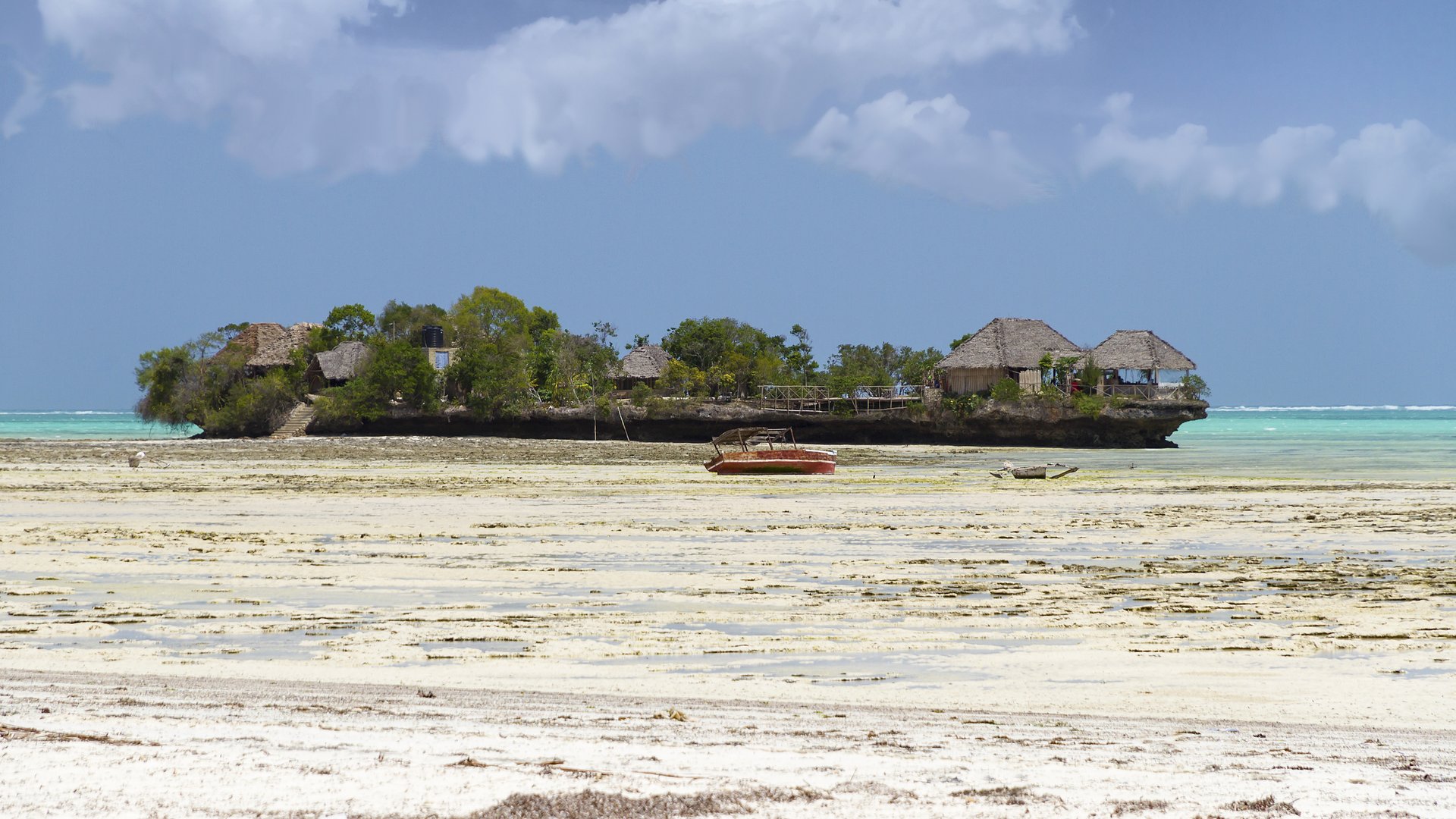 Loney Island at low tide in Kiwenga Zanzibar
