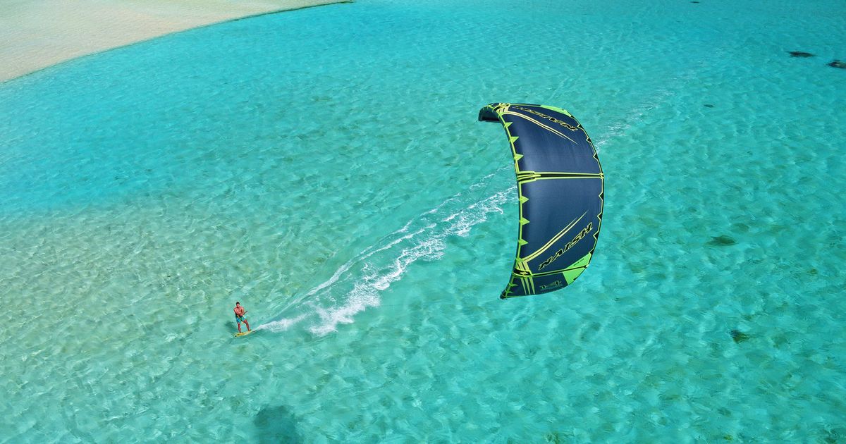Kitesurfer enjoying beautiful turquoise water at Punta Rasa