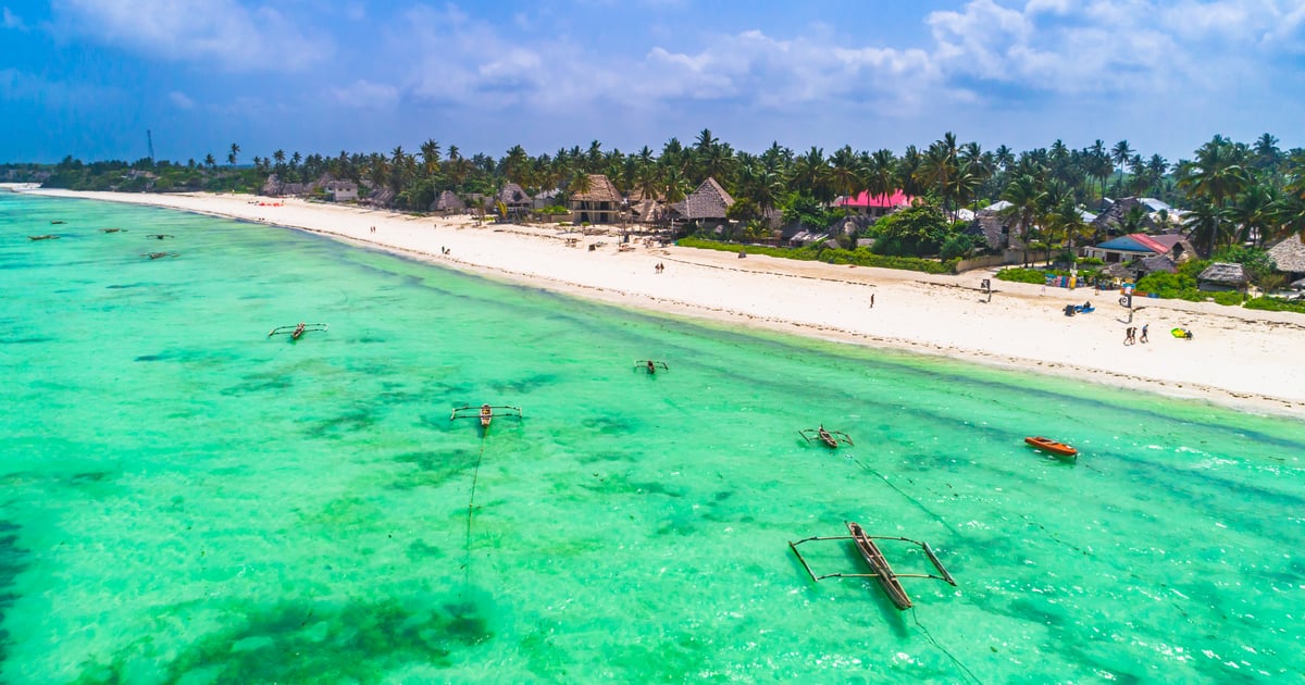 Beautiful white sand beach of Jambiani in Sansibar