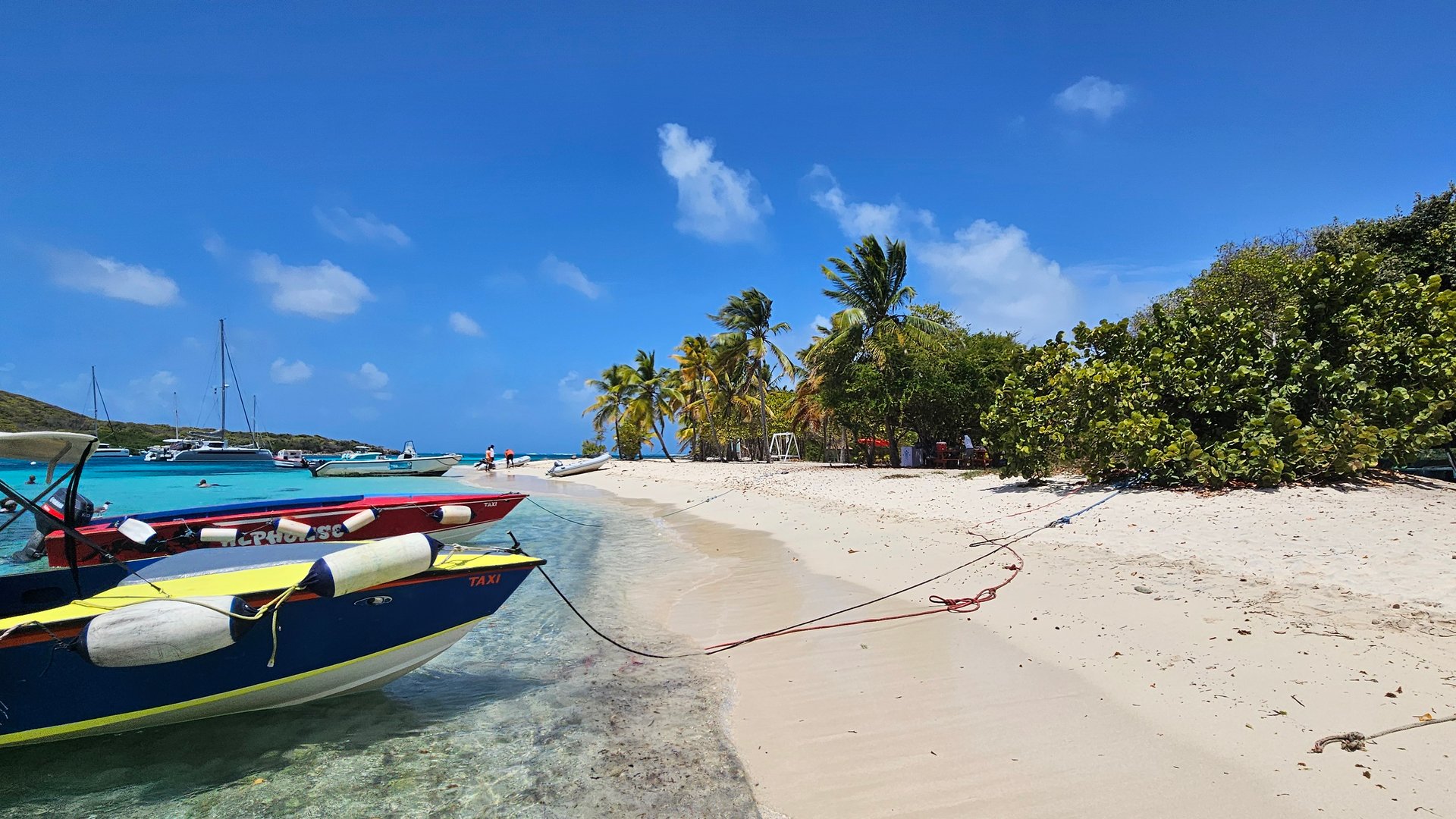 Boat ankering at Tobago Cays for Lunch Break