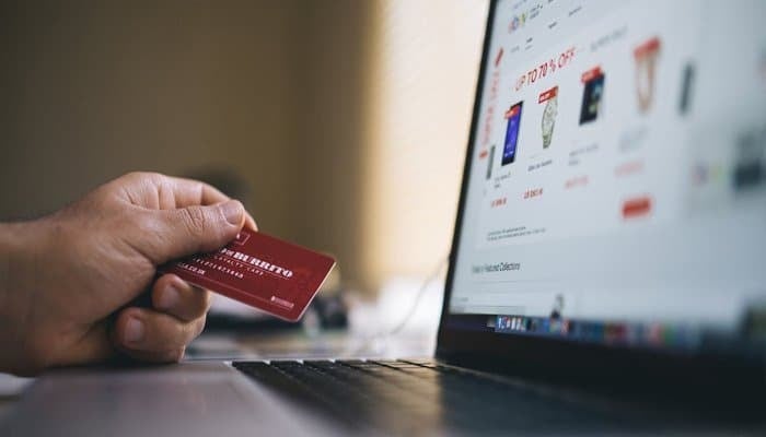 Why-Brands-Should-Sell-Directly-To-Consumers-Online-700-2