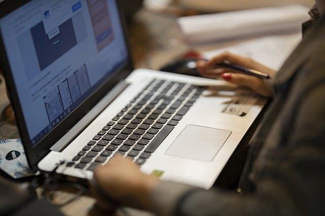 Tips to Choose the Right Short Course for Career Enhancement