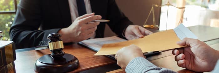 What To Consider When Choosing A Law Firm For Your Business