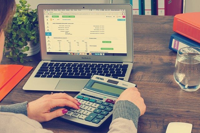 Invoice Financing: Is It Right for Your Small Business?