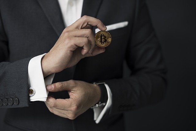 How to develop your business by using bitcoin in 2021