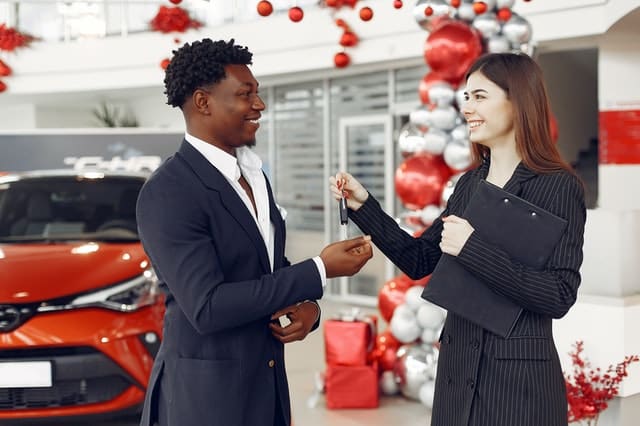 What You Need To Know About Purchasing Vehicles For Your Small Business