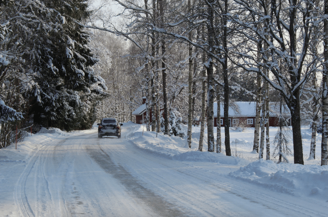 Supercar Winter Driving Guide: Avoiding Accidents