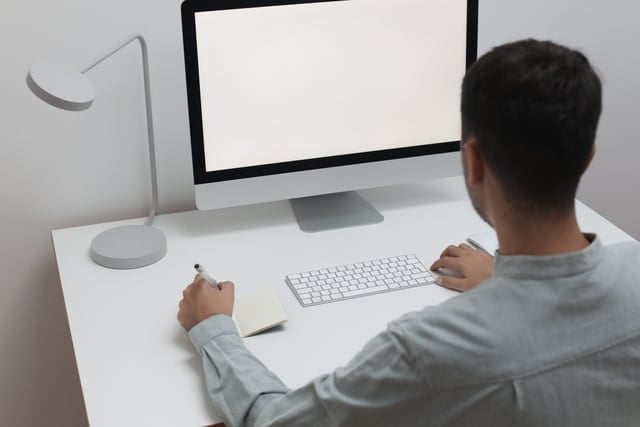 What Is Copywriting And How To Become Amazing At It