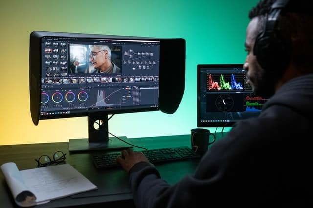 6 Ideas to Become a Successful Video Editor