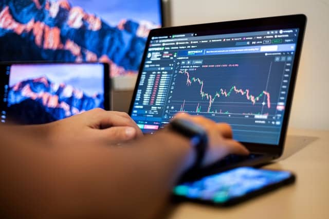 How to Become a Forex Trader