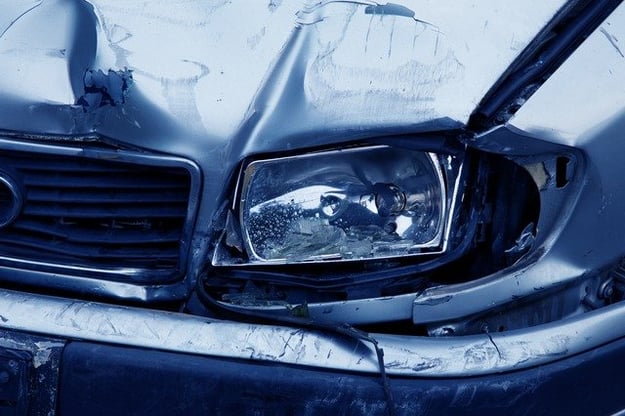 When Should You Call a Car Accident Lawyer