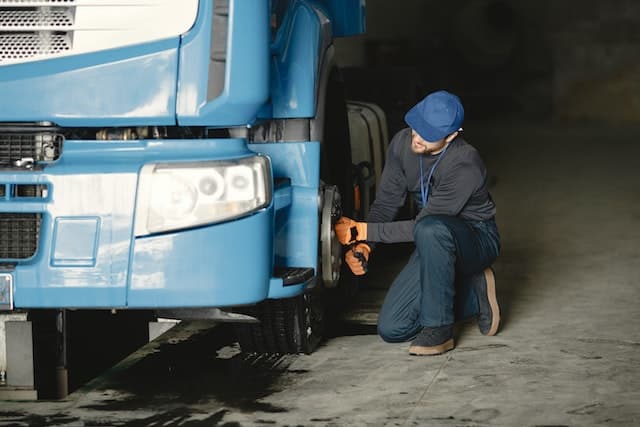 Truck Drivers: How to Maintain Your Vehicle for Future Trips