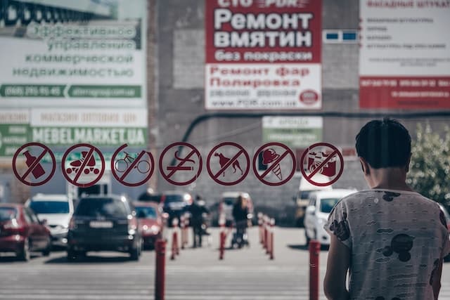 Proven Startup Strategies to Win the Outdoor Signage Game