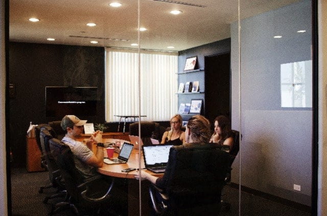 How to Choose the Best Wholesale Platforms for Your eCommerce?