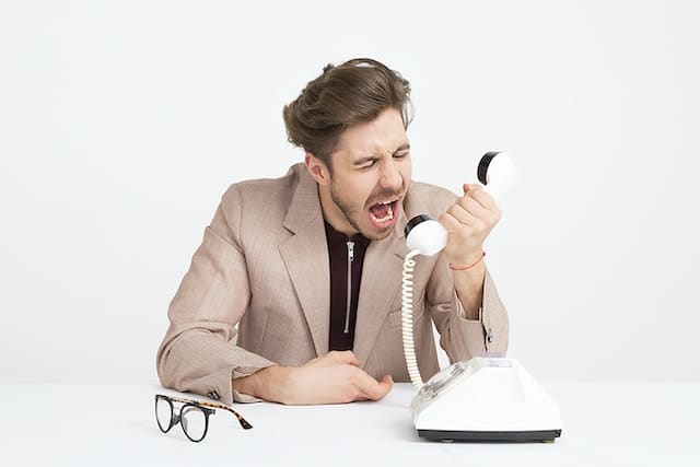 A Freelancer's Guide To Cold-Calling & Closing Deals Like Clockwork